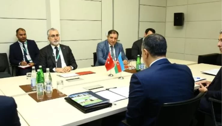 Çalışma ve Toplumsal Güvenlik Bakanı Vedat Işıkhan, Azerbaycan Çalışma Bakanı ile görüştü