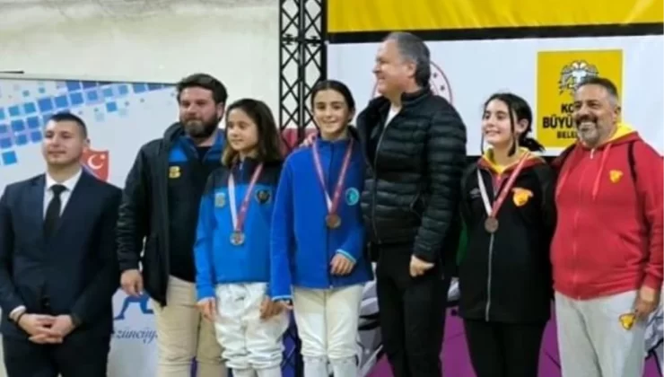 Eskişehirli Atlet Selin Ece İncesu Eskrim Türkiye Şampiyonası’nda Altın Madalya Kazandı