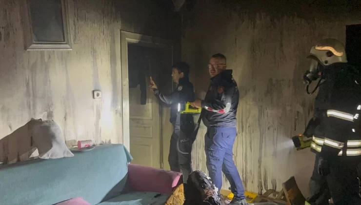 Kocaeli’de apartman dairesinde çıkan yangın hasara yol açtı