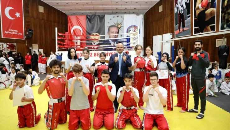 Körfez Belediyesi Spor Akademisi’nde Jenerasyon Terfi Merasimi Düzenlendi