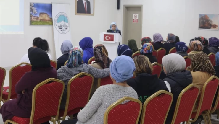 Sarıoğlan’da bayanlara su tasarrufu semineri verildi