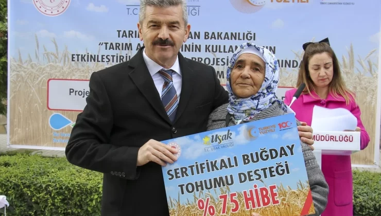 Uşak’ta Çiftçilere Yüzde 75 Hibe Takviyeli 150 Ton Buğday Tohumu Dağıtıldı