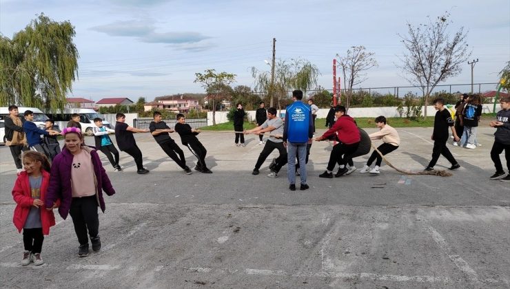 Bafra Gençlik Merkezi, kırsal okullarda aktiflik düzenledi