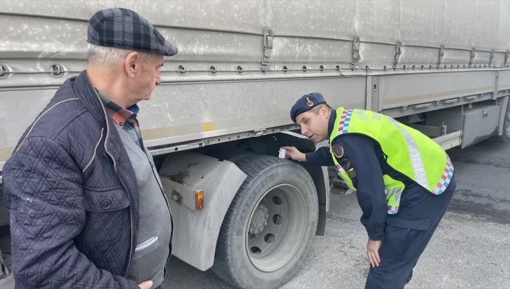 Bolu’da Ticari Araçlara Kış Lastiği Kontrolü