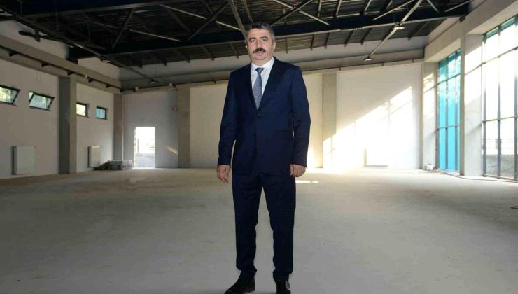 Yıldırım Belediyesi, Çınarönü ve Sakarya Mahallesi’ne çağdaş spor salonları kazandırıyor