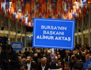 AK Parti Bursa Büyükşehir Belediye Lider adayı Alinur Aktaş coşkuyla karşılandı