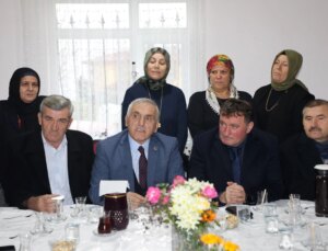 AK Parti Milletvekilleri Ferizli ve Söğütlü’yü ziyaret etti