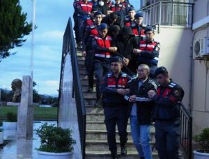 KALKAN-7 Operasyonu’nda Büyük Darbe: 80 Göçmen Kaçakçısı Yakalandı, 2155 Düzensiz Göçmen Gözaltında!