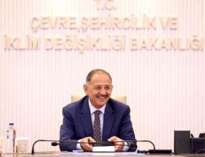 Bakan Özhaseki ile muhtar ortasında komik diyalog yaşandı