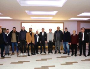 Bergama Belediye Lideri Hakan Koştu, gazetecilerle buluştu