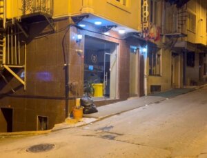 Beyoğlu’nda motosikletle gelen saldırganlar otelde silahlı hücum düzenledi