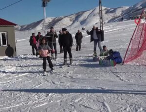 Bitlis’te kayak dönemi açıldı