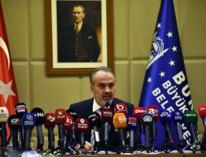 Bursa Büyükşehir Belediye Lideri Alinur Aktaş, BUSKİ’deki zimmete para geçirme argümanlarını açıkladı