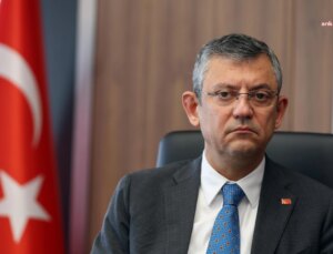 CHP Genel Lideri Özgür Özel, Fatih Camii’ndeki Saldırıyı Kınadı