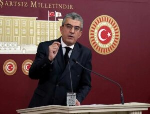 CHP, ‘kentsel dönüşüm’ yasasının iptali için AYM’ye başvurdu