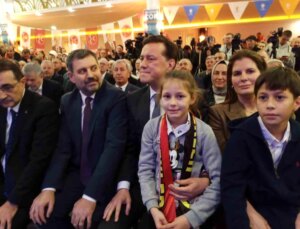 Cumhurbaşkanı Erdoğan, AK Parti’nin Eskişehir Büyükşehir Belediye Lider Adayı İdris Nebi Hatipoğlu’nu tanıttı
