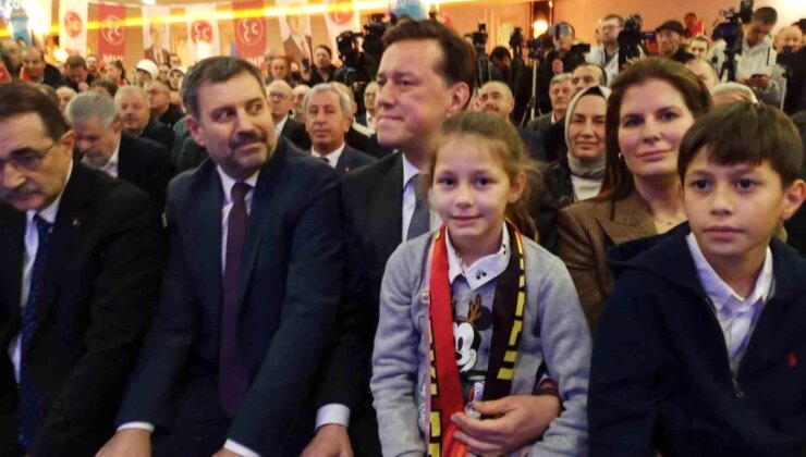 Cumhurbaşkanı Erdoğan, AK Parti’nin Eskişehir Büyükşehir Belediye Lider Adayı İdris Nebi Hatipoğlu’nu tanıttı