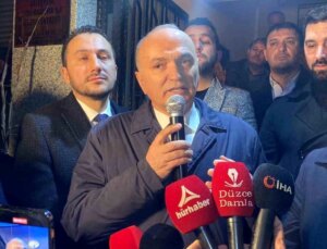 Düzce’de AK Parti Belediye Lideri Dr. Faruk Özlü, Meşalelerle Karşılandı