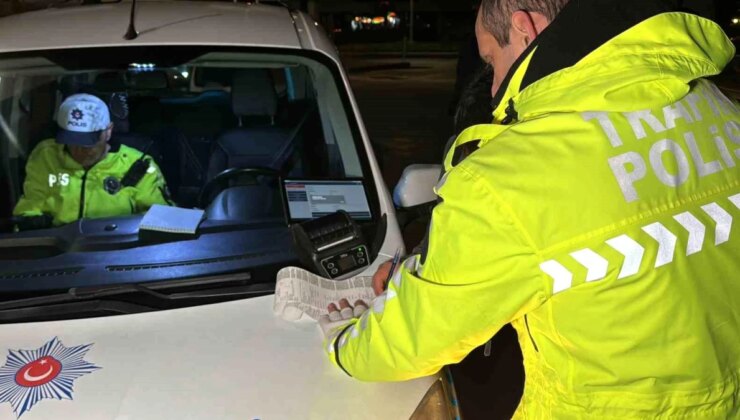 Düzce’de yapılan şok kontrolde 117 araç şoförüne 278 bin lira ceza yazıldı