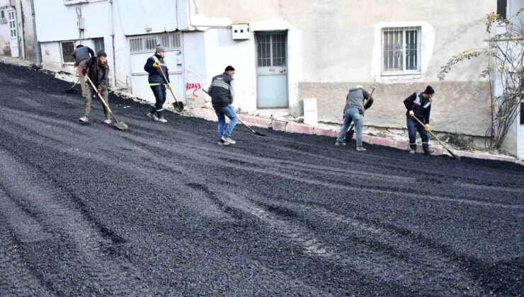 Emet Belediyesi 2023 yılında alt yapı çalışmalarıyla cadde ve sokakları yeniledi