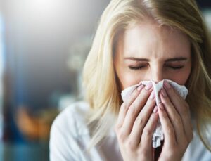 Grip şikayetleri arttı! Bakan Koca uyardı: Ciddiye alınmalı