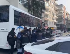 İzmir’de FETÖ operasyonunda 3 kişi daha tutuklandı