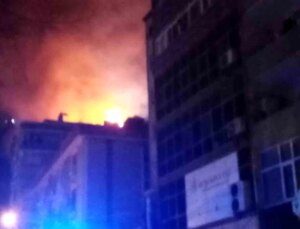 Kağıthane’de Yangın: Mahsur Kalan 4 Vatandaş Kurtarıldı