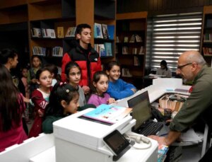 Kuşadası Belediyesi’nin Kütüphane ve Kitap Kafe Projesi Kentin Eğitim Hayatına Katkı Sağladı