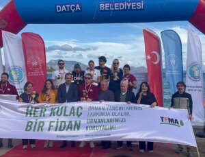 Muğla’nın Datça İlçesinde 18. Açık Deniz Kış Yüzme Maratonu Düzenlendi