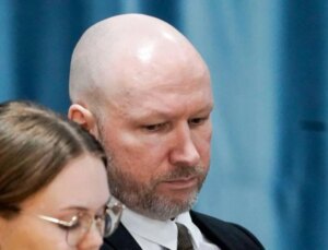 Neo-Nazi Anders Breivik, Norveç devletine tecrit şartlarıyla ilgili dava açtı