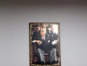 Veteriner Kliniğinde Atatürk Portresine Hakaret Eden Bireye Reaksiyon
