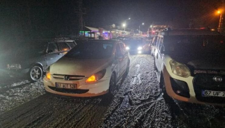 Zonguldak’ta Kar Yağışı Ulaşımı Olumsuz Etkiledi