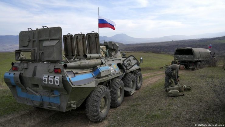 Dağlık Karabağ’da Tarihi Çekilme: Rus Barış Güçleri Bölgeyi Terk Ediyor!