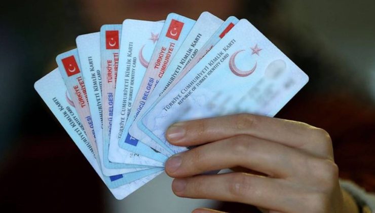 ‘Suriye uyruklu 2,5 milyon kişiye vatandaşlık verildi’ iddiasına açıklama geldi.