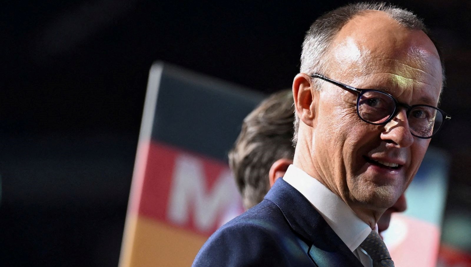 almanya sandik basinda cok sag golgesinde erken secim jA1diXyv