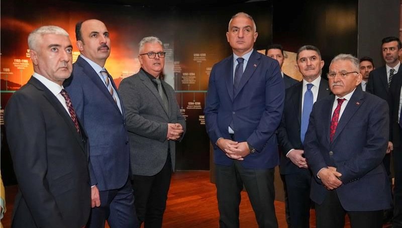 bakan ersoy anadolu selcuklu standinin acilisini gerceklestirdi dveYwRj2