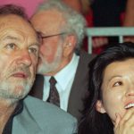 hollywoodu sarsan gizemli olumlerle ilgili 9 karsiliksiz soru meskenin kapisi nicin acik kopek neden OxE2TWbF