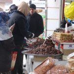 hurma tezgahta yerini aldi her keseye uygun fiyatiyla alici buluyor Rlbz1vSt