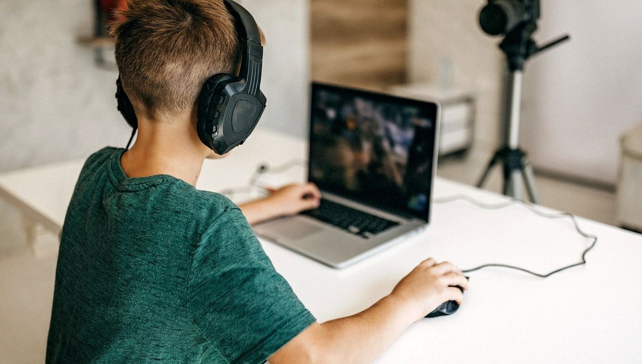 internet oyunlarinda bilinmeyen tehlike DwpDEO52