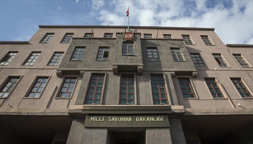 Komutanlardan Özgür Özel'e Sert Tepki: Hukuki Süreç Başlıyor! 71 kumandanlar ozgur ozele dava aciyor msb kaynaklarikomutanlara yonelik kelamlar kabul edilemez y2912y9n