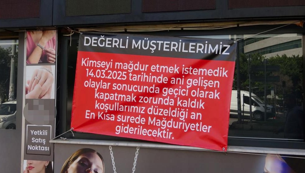 120 milyon liralik vurgun yapan kuyumcu is yerine bu pankarti asti Y2mLS8aw