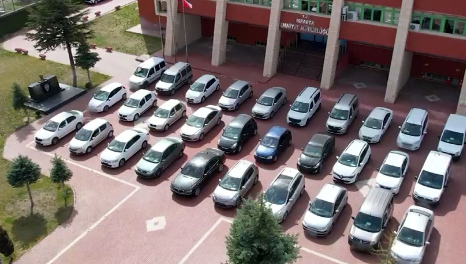 14 Milyonluk Araç Vurgunu: Change Operasyonu 71 14 milyon liralik change arac vurgunu J51jEHrG