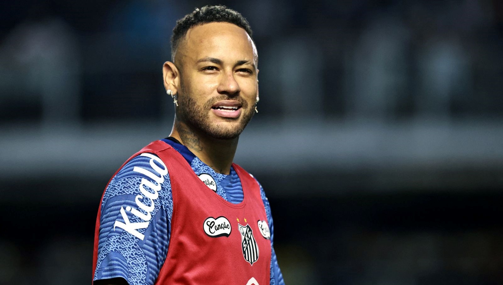 15 yil sonra davet edilmisti neymar brezilya takimindan cikarildi