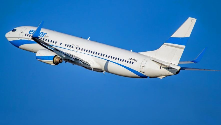 180 israilli yolcunun bulundugu ucak antalyaya acil inis yapti iVDaP8Xq