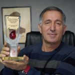 20li yaslarindan beri kan veriyor 69 bagisina plaket verildi Wrqvs2WG