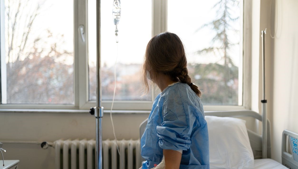 4. Evre Kolon Kanseri Gölgesinde Sağlıklı Bir İkiz: Tıp Dünyasını Sarsan İkilem 71 21 yasindaki ikizlerden biri 4 evre kolon kanseri oldu baskasi saglikliydi hekimler nedenini acikladi OlQnbUvl