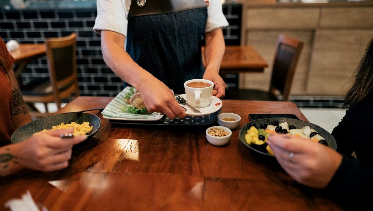 30 milyon tl bedelindeki konutunu garsona biraktiaile arbedesi basladi 9jPBZe21