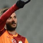 31 yasinda futbolu birakan galatasarayin eski yildizi emre colak yeni isinde servet kazaniyor jMlH3vzu