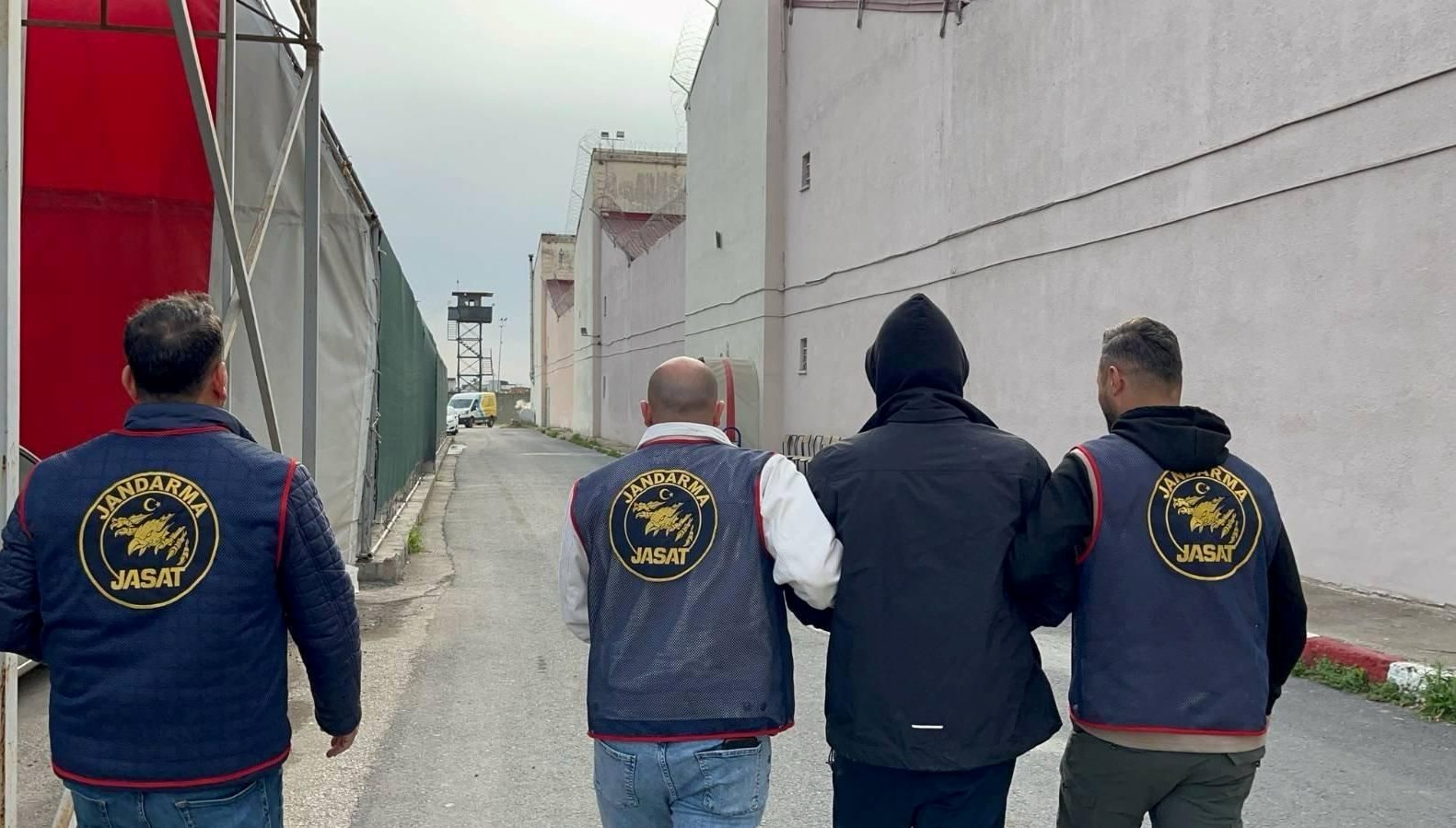 44 sorusturma 15 yil mahpus cezasi firari hukumlu meskende yakalandi uSVWp7LA