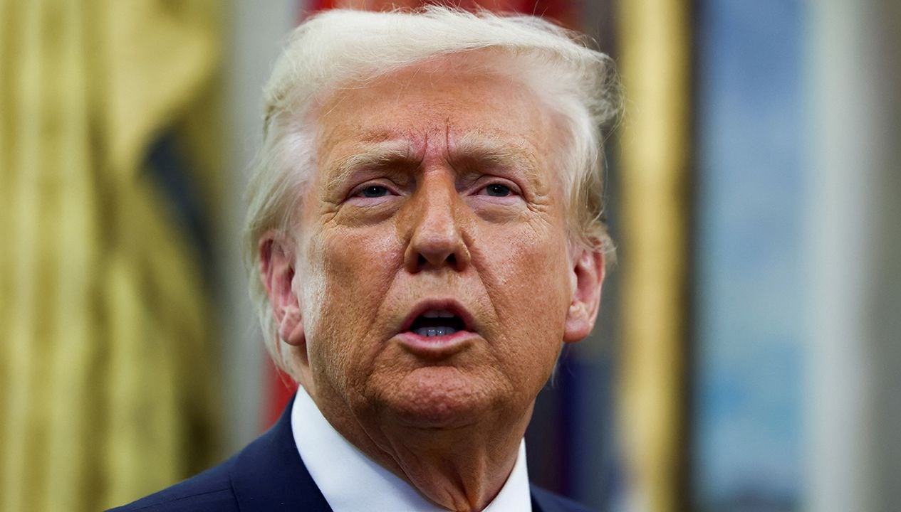 abd baskani trump gronland halkina seslendi sizi modulumuz olmaya davet ediyoruz Hf63LV4J